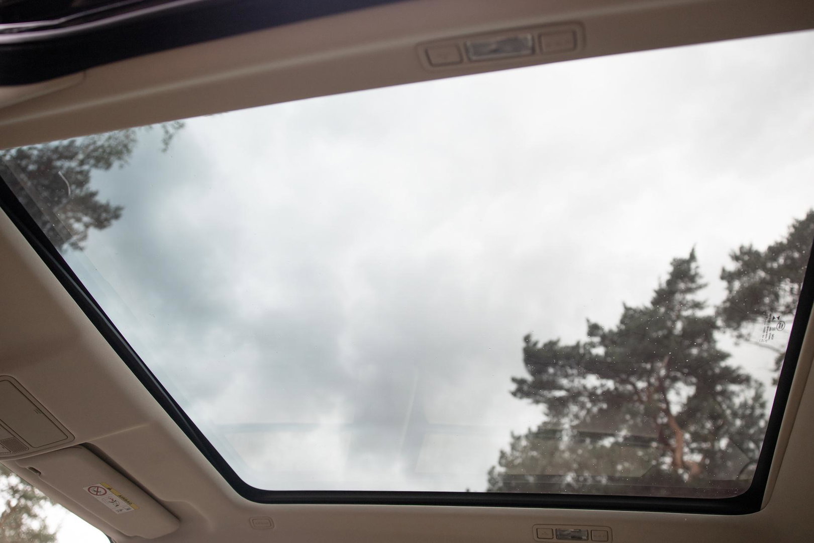 Land Rover Discovery Sport P300e Dynamic SE | Panoramadak | 19 inch | Trekhaak | Camera
