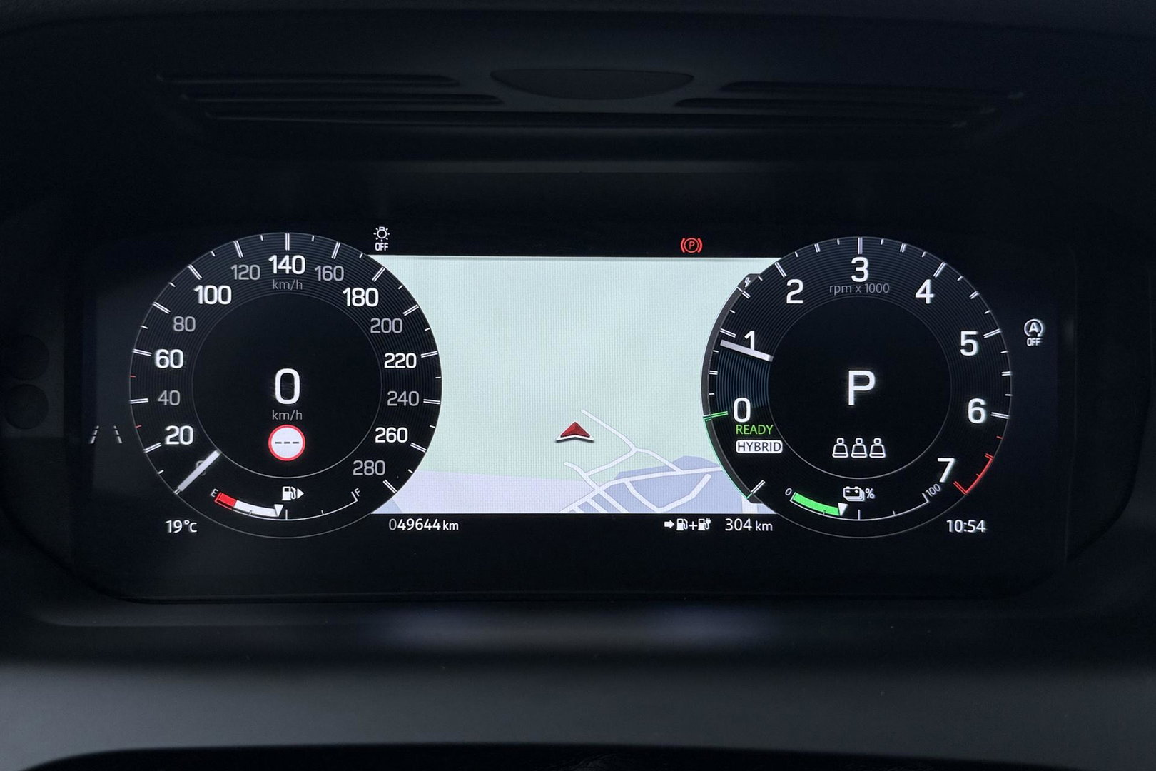 Land Rover Discovery Sport P300e Dynamic SE | Panoramadak | 19 inch | Trekhaak | Camera