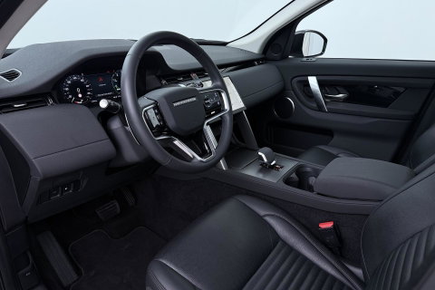 Land Rover Discovery Sport P300e Dynamic SE | Panoramadak | 19 inch | Trekhaak | Camera