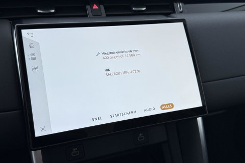 Land Rover Discovery Sport P300e Dynamic SE | Panoramadak | 19 inch | Trekhaak | Camera
