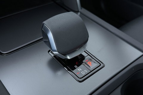 Land Rover Discovery Sport P300e Dynamic SE | Panoramadak | 19 inch | Trekhaak | Camera