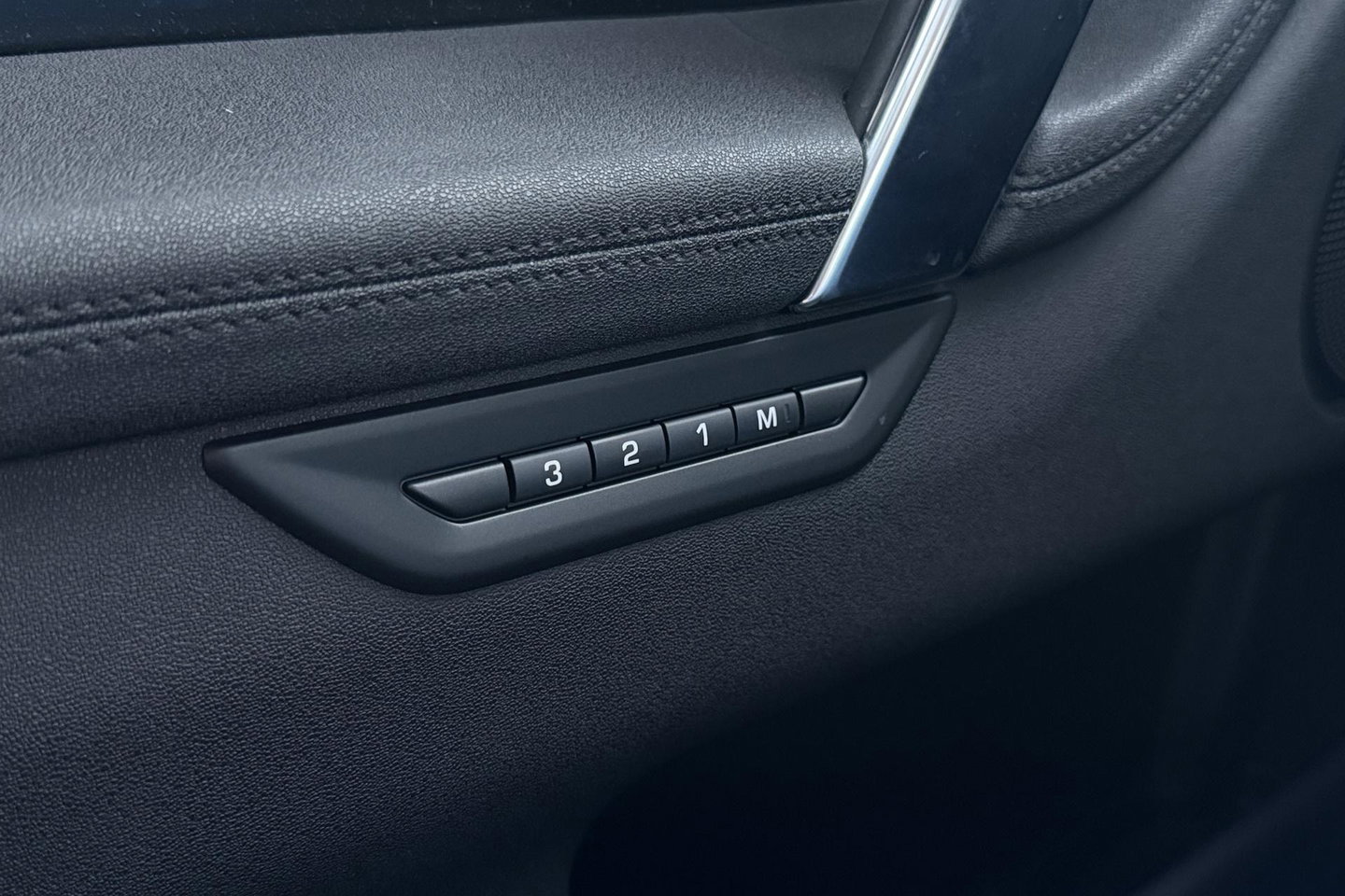 Land Rover Discovery Sport P300e Dynamic SE | Panoramadak | 19 inch | Trekhaak | Camera