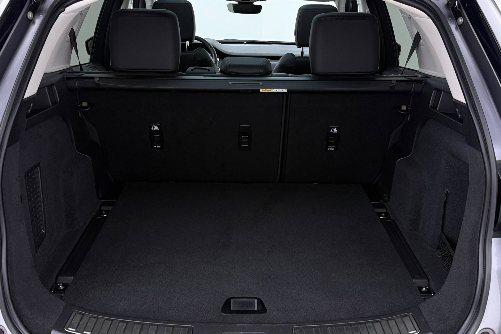 Land Rover Discovery Sport P300e Dynamic SE | Panoramadak | 19 inch | Trekhaak | Camera