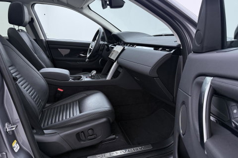Land Rover Discovery Sport P300e Dynamic SE | Panoramadak | 19 inch | Trekhaak | Camera