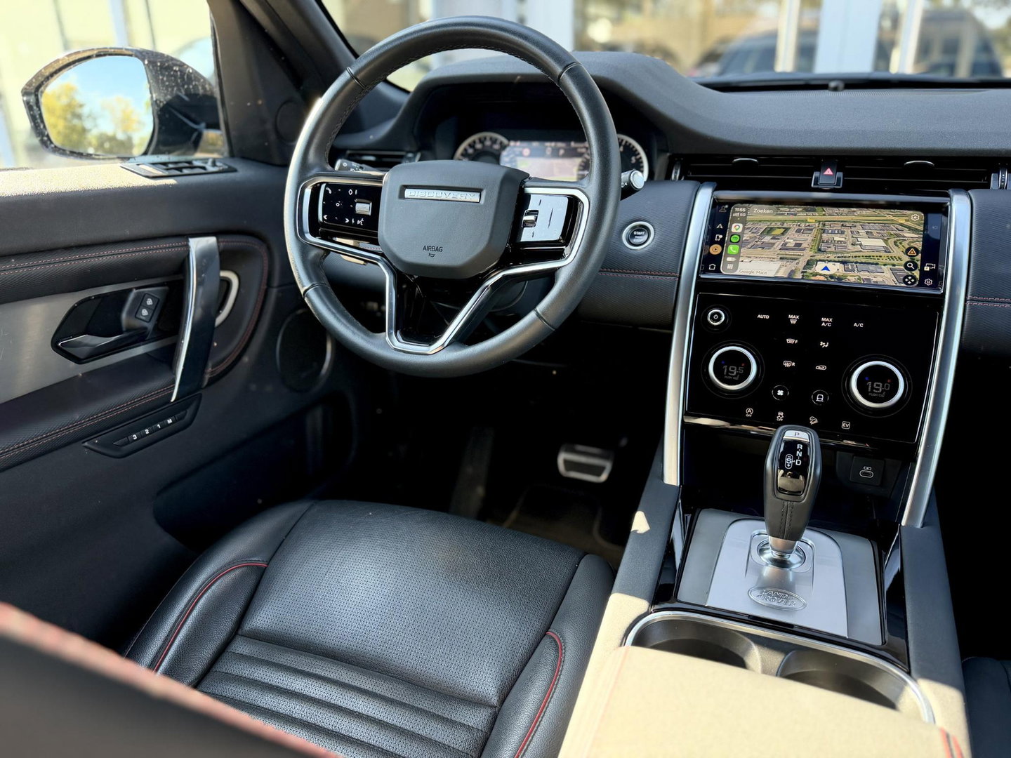 Land Rover Discovery Sport P300e 1.5 R-Dynamic SE |Pano|ACC|Leer|Meridian|Memory|Winterpakket|Sfeer|20"AllSeason