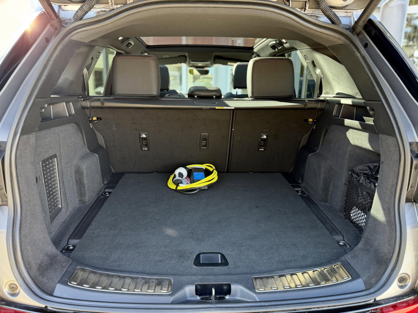Land Rover Discovery Sport P300e 1.5 R-Dynamic SE |Pano|ACC|Leer|Meridian|Memory|Winterpakket|Sfeer|20"AllSeason