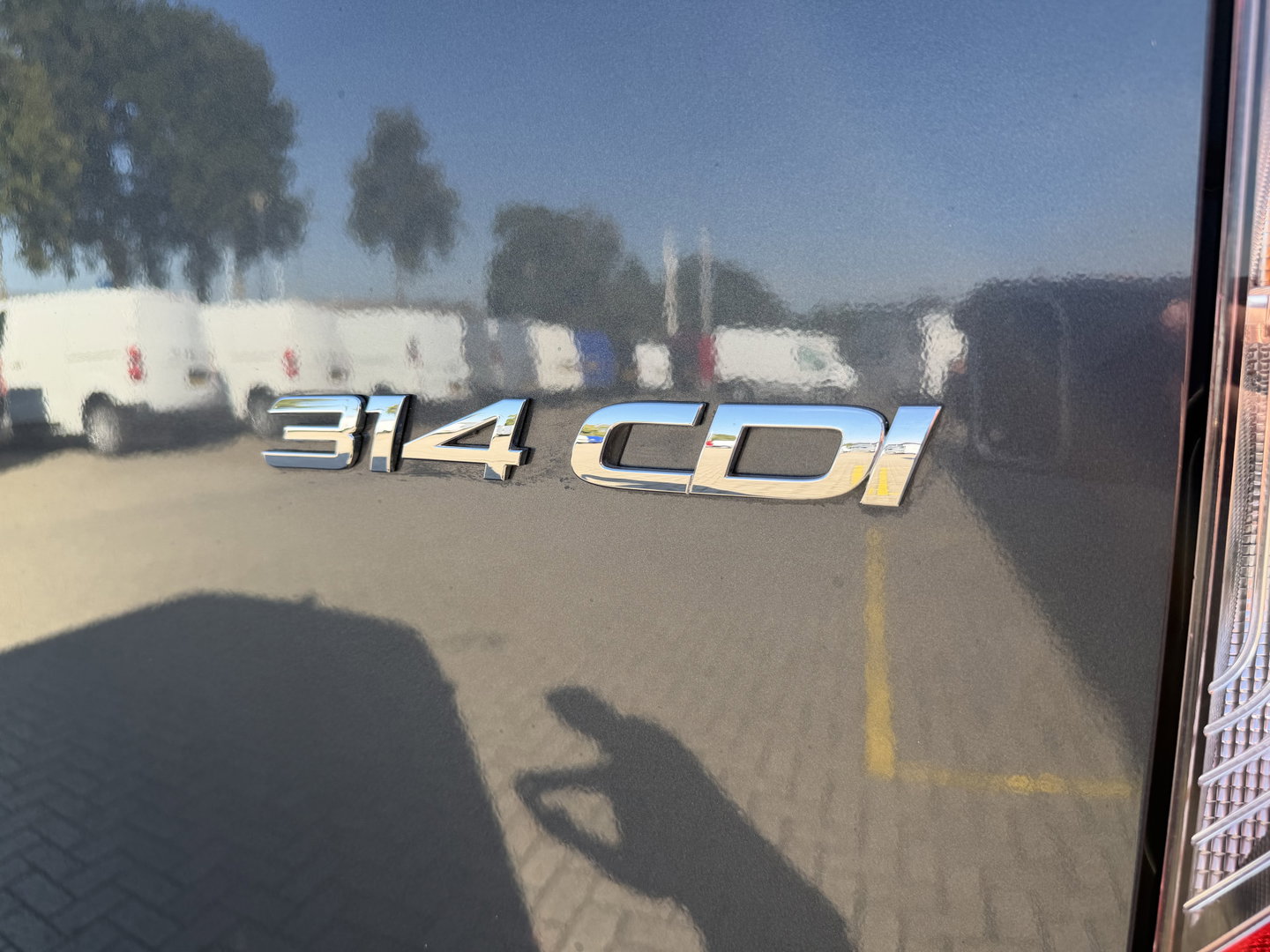 Mercedes-Benz Sprinter 314 2.2 CDI L1H1 Functional RWD / vaste prijs rijklaar € 19.950 ex btw / euro 6 / bpm vrij / lease vanaf € 336 / camera / climate control / trekhaak / grijs metallic !