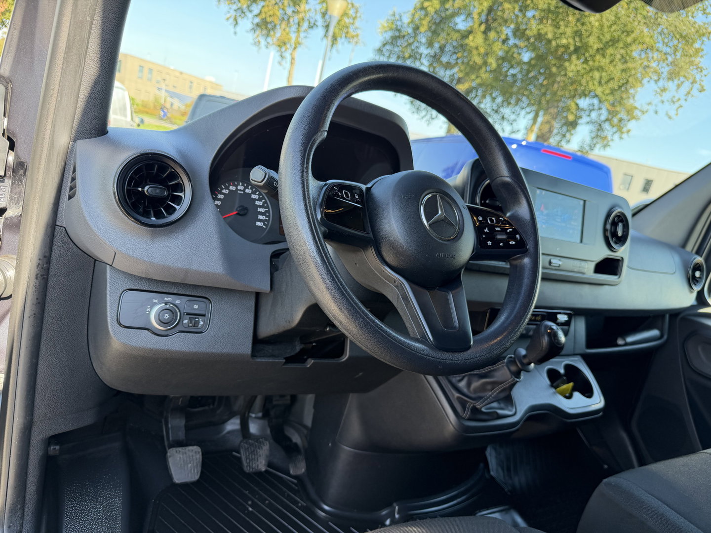 Mercedes-Benz Sprinter 314 2.2 CDI L1H1 Functional RWD / vaste prijs rijklaar € 19.950 ex btw / euro 6 / bpm vrij / lease vanaf € 336 / camera / climate control / trekhaak / grijs metallic !