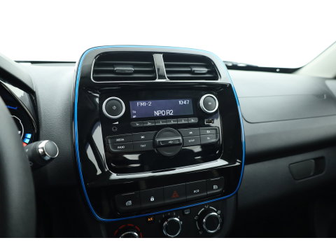 Dacia Spring Comfort 27 kWh | SOH 90% | Rijklaar! | All Season | Bluetooth | Airco | 14''
