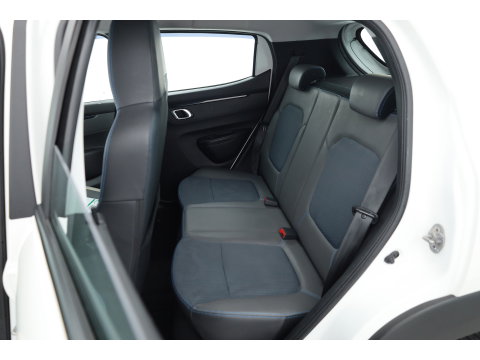 Dacia Spring Comfort 27 kWh | SOH 90% | Rijklaar! | All Season | Bluetooth | Airco | 14''