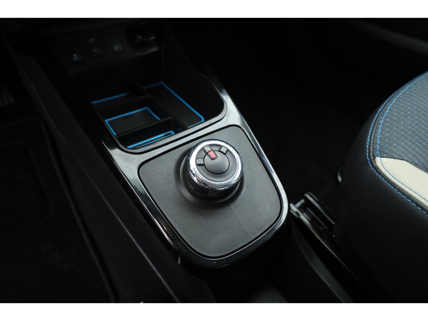 Dacia Spring Comfort 27 kWh | SOH 90% | Rijklaar! | All Season | Bluetooth | Airco | 14''