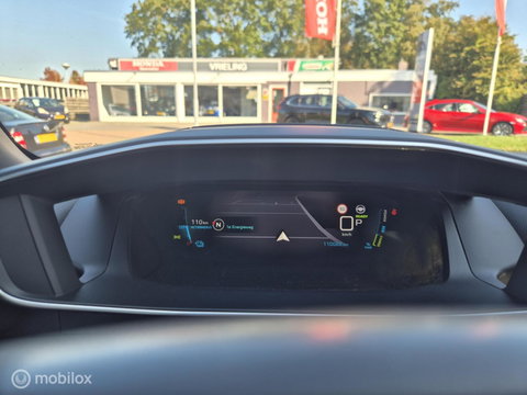 Peugeot e-2008 EV GT 50 kWh, Pano, 3-Fase, 90% SOH