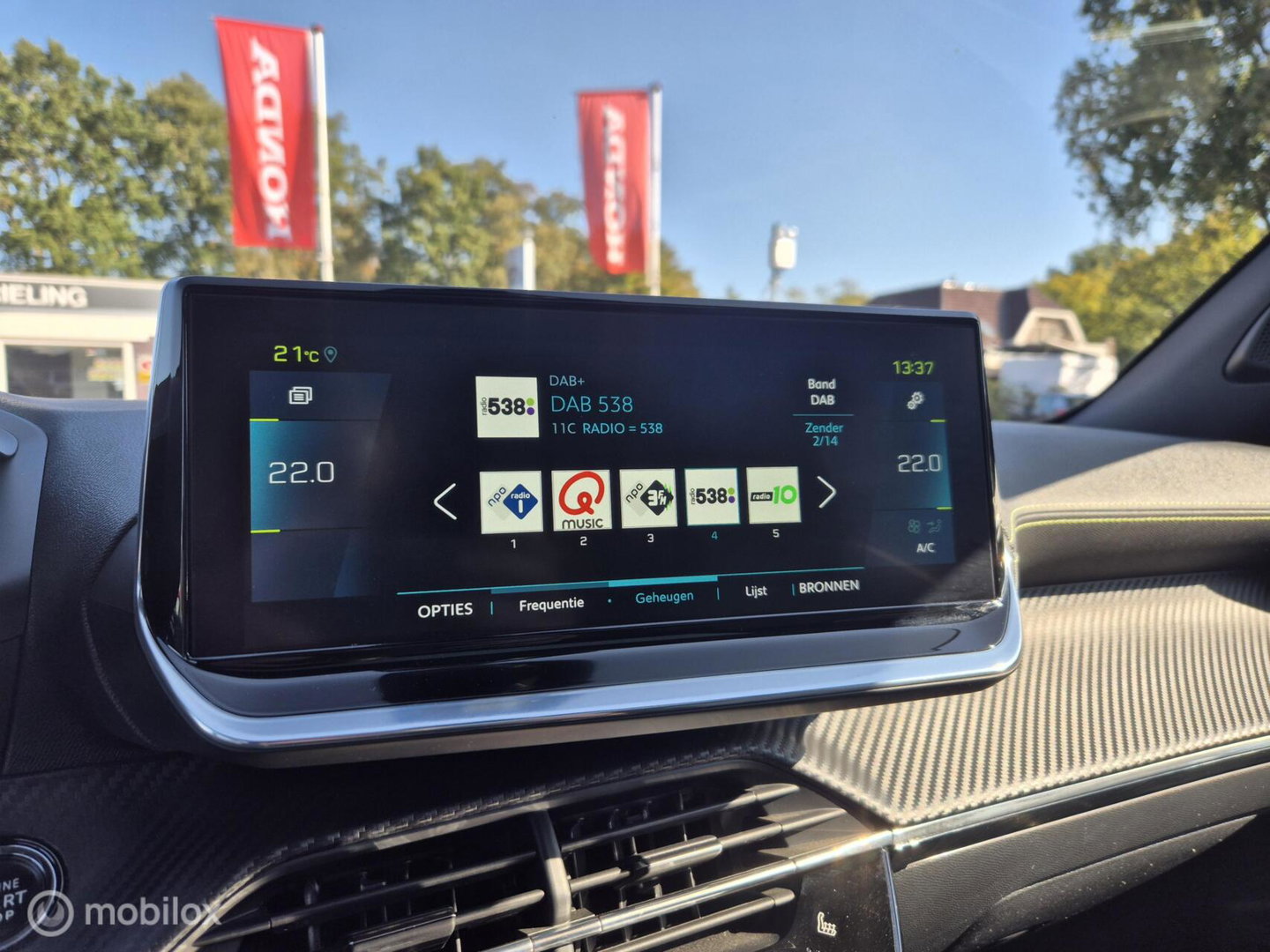 Peugeot e-2008 EV GT 50 kWh, Pano, 3-Fase, 90% SOH