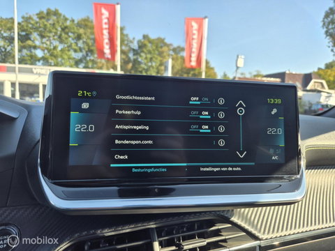 Peugeot e-2008 EV GT 50 kWh, Pano, 3-Fase, 90% SOH