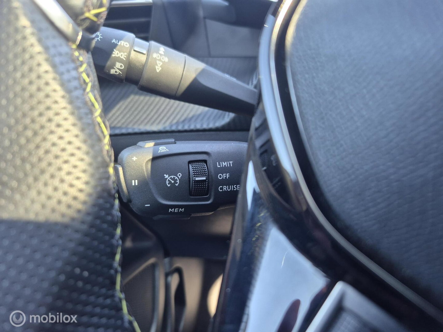 Peugeot e-2008 EV GT 50 kWh, Pano, 3-Fase, 90% SOH
