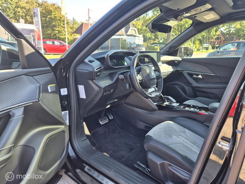 Peugeot e-2008 EV GT 50 kWh, Pano, 3-Fase, 90% SOH