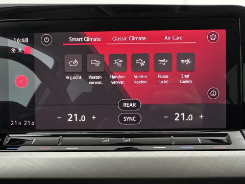 Volkswagen Golf 1.0 TSI Life *FULL-LED | ADAPTIVE-CRUISE | DIGI-COCKPIT | NAVI-FULLMAP | AMBIENT-LIGHT | COMFORT-SEATS | CAMERA | KEYLESS | DAB+ | PRIVACY-GLASS | ECC | PDC | 17''ALU*