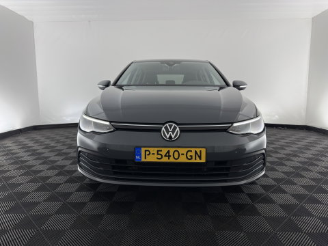 Volkswagen Golf 1.0 TSI Life *FULL-LED | ADAPTIVE-CRUISE | DIGI-COCKPIT | NAVI-FULLMAP | AMBIENT-LIGHT | COMFORT-SEATS | CAMERA | KEYLESS | DAB+ | PRIVACY-GLASS | ECC | PDC | 17''ALU*