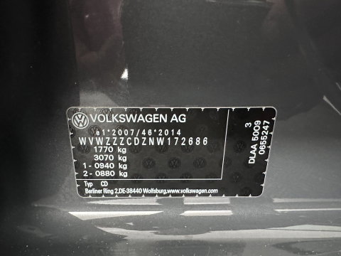 Volkswagen Golf 1.0 TSI Life *FULL-LED | ADAPTIVE-CRUISE | DIGI-COCKPIT | NAVI-FULLMAP | AMBIENT-LIGHT | COMFORT-SEATS | CAMERA | KEYLESS | DAB+ | PRIVACY-GLASS | ECC | PDC | 17''ALU*