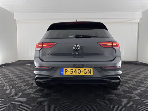 Volkswagen Golf 1.0 TSI Life *FULL-LED | ADAPTIVE-CRUISE | DIGI-COCKPIT | NAVI-FULLMAP | AMBIENT-LIGHT | COMFORT-SEATS | CAMERA | KEYLESS | DAB+ | PRIVACY-GLASS | ECC | PDC | 17''ALU*