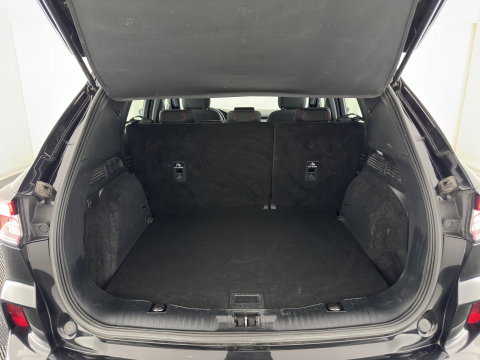 Ford Kuga 1.5 EcoBoost ST-Line (INCL.BTW) *FULL-LED | DIGI-COCKPIT | KEYLESS | DAB | CAMERA | CARPLAY | NAVI-FULLMAP | SPORTSEATS | PRIVACY-GLASS | 18"ALU | TOWBAR*