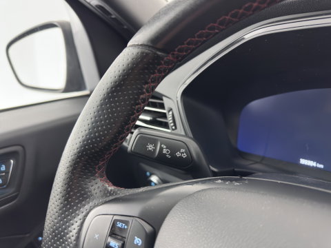 Ford Kuga 1.5 EcoBoost ST-Line (INCL.BTW) *FULL-LED | DIGI-COCKPIT | KEYLESS | DAB | CAMERA | CARPLAY | NAVI-FULLMAP | SPORTSEATS | PRIVACY-GLASS | 18"ALU | TOWBAR*