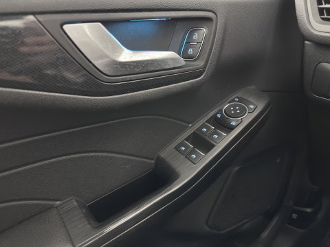 Ford Kuga 1.5 EcoBoost ST-Line (INCL.BTW) *FULL-LED | DIGI-COCKPIT | KEYLESS | DAB | CAMERA | CARPLAY | NAVI-FULLMAP | SPORTSEATS | PRIVACY-GLASS | 18"ALU | TOWBAR*