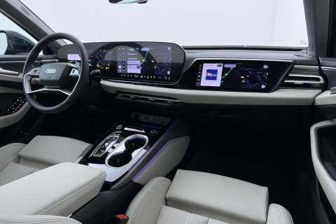Audi A6 Pro Line Competition Quattro | Luchtvering | Passenger Display | B&O | Panoramadak | 360° Camera | Stoelventilatie | Trekhaak | 21 Inch