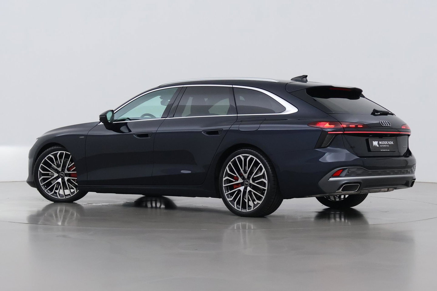 Audi A6 Pro Line Competition Quattro | Luchtvering | Passenger Display | B&O | Panoramadak | 360° Camera | Stoelventilatie | Trekhaak | 21 Inch