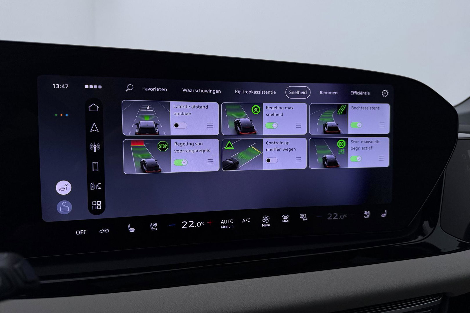 Audi A6 Pro Line Competition Quattro | Luchtvering | Passenger Display | B&O | Panoramadak | 360° Camera | Stoelventilatie | Trekhaak | 21 Inch