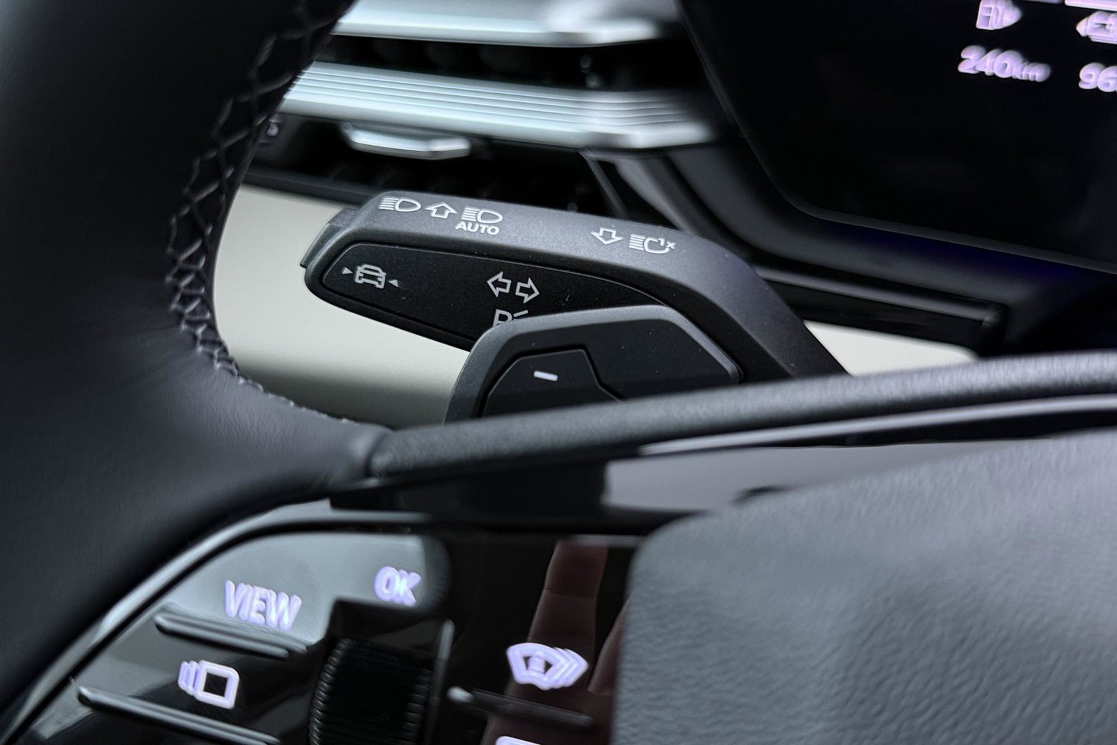 Audi A6 Pro Line Competition Quattro | Luchtvering | Passenger Display | B&O | Panoramadak | 360° Camera | Stoelventilatie | Trekhaak | 21 Inch