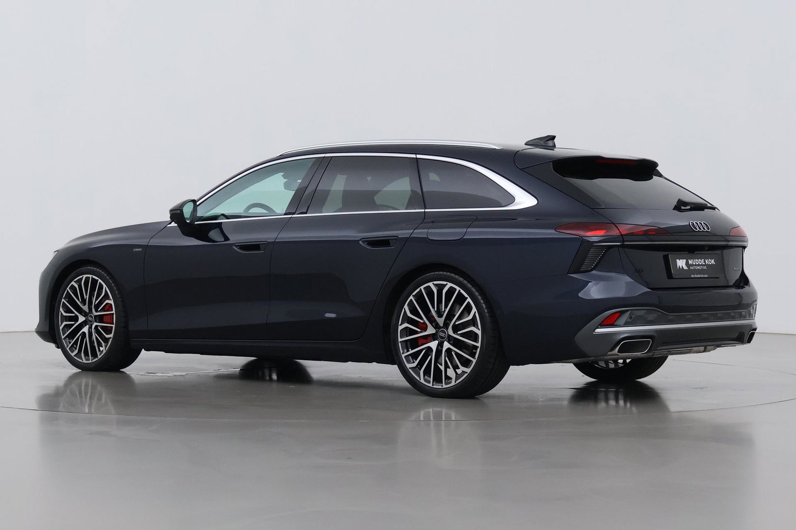Audi A6 Pro Line Competition Quattro | Luchtvering | Passenger Display | B&O | Panoramadak | 360° Camera | Stoelventilatie | Trekhaak | 21 Inch