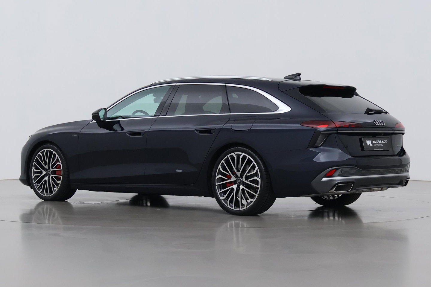 Audi A6 Pro Line Competition Quattro | Luchtvering | Passenger Display | B&O | Panoramadak | 360° Camera | Stoelventilatie | Trekhaak | 21 Inch