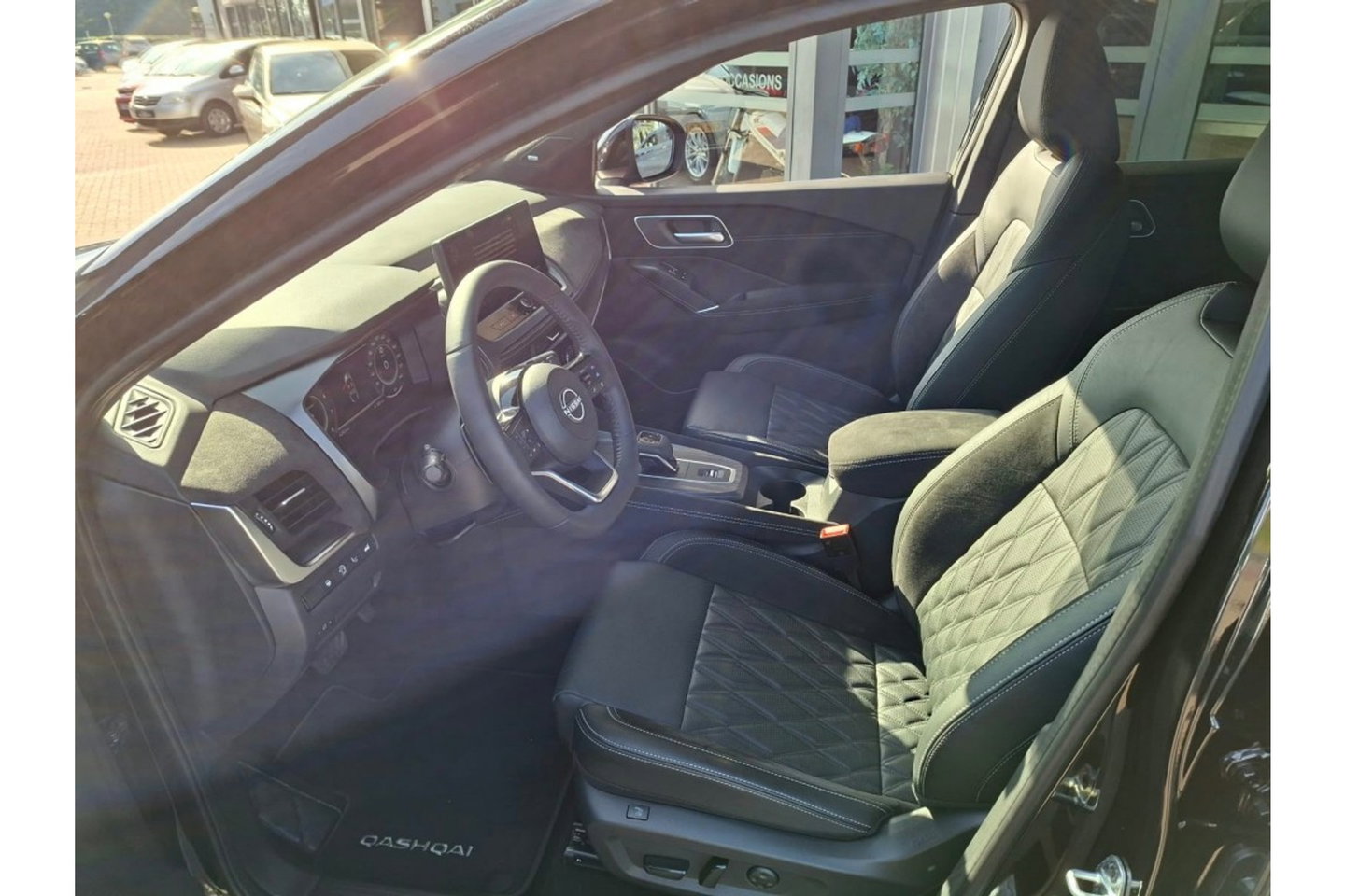 Nissan QASHQAI 1.3 MHEV X TEKNA PLUS AUTOMAAT PANO LMV WIDESCREEN
