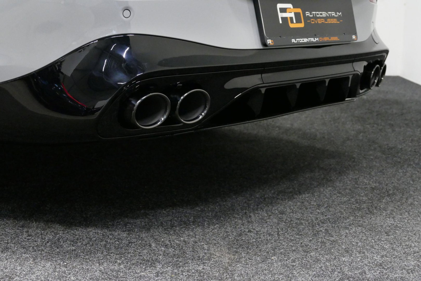 Mercedes-Benz CLE Coupé 300 e AMG Line / CLE 53 AMG Look / CLE 53 AMG Diffuser / Panamericana Grille / Panoramadak / Elektr. verstelbare voorstoelen + memory / Burmester 3D Surround Sound / Rondomzichtcamera / Ambienteverlichting / Digital Light / Stoelverwarming / HUD / 2