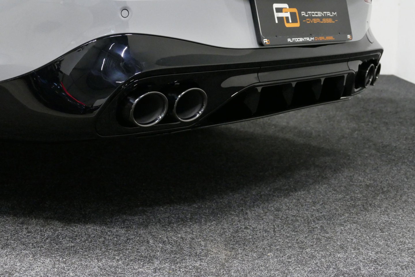 Mercedes-Benz CLE Coupé 300 e AMG Line / CLE 53 AMG Look / CLE 53 AMG Diffuser / Panamericana Grille / Panoramadak / Elektr. verstelbare voorstoelen + memory / Burmester 3D Surround Sound / Rondomzichtcamera / Ambienteverlichting / Digital Light / Stoelverwarming / HUD / 2