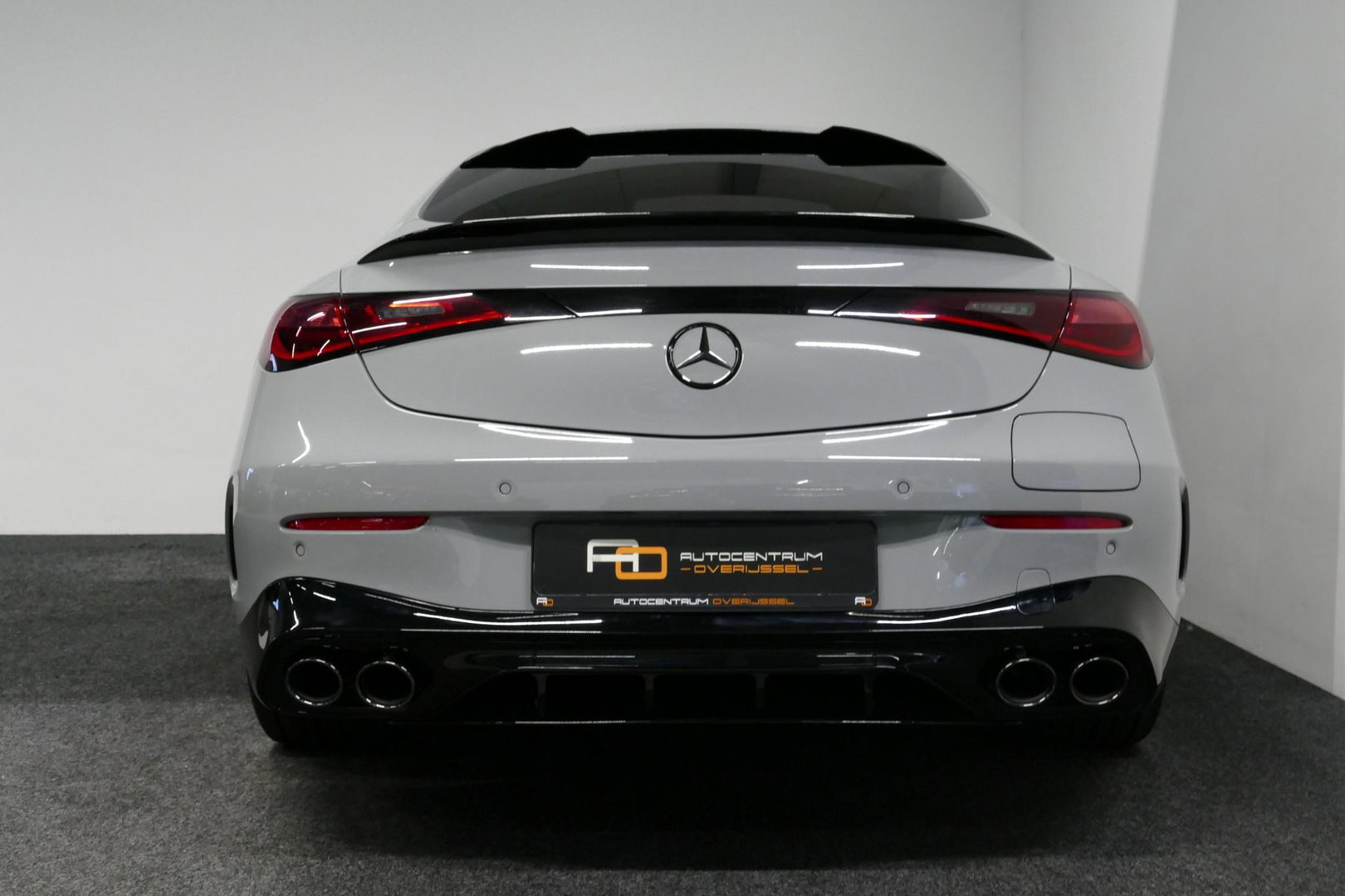 Mercedes-Benz CLE Coupé 300 e AMG Line / CLE 53 AMG Look / CLE 53 AMG Diffuser / Panamericana Grille / Panoramadak / Elektr. verstelbare voorstoelen + memory / Burmester 3D Surround Sound / Rondomzichtcamera / Ambienteverlichting / Digital Light / Stoelverwarming / HUD / 2