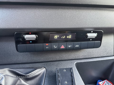 Mercedes-Benz Sprinter 315 1.9 CDI L3H2 RWD / vaste prijs rijklaar € 28.950 ex btw / euro 6 / bpm vrij / kan omgekeurd worden naar 3500 kg trekhaak ! / climate control / lease vanaf € 473