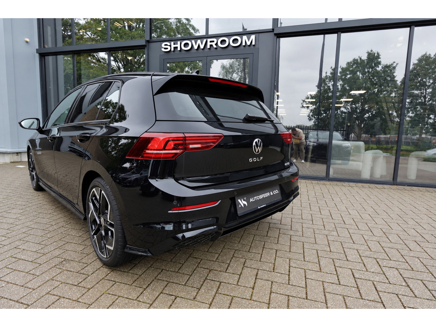 Volkswagen Golf 1.5 eTSI R-Line Edition PANO KEYLESS HUD