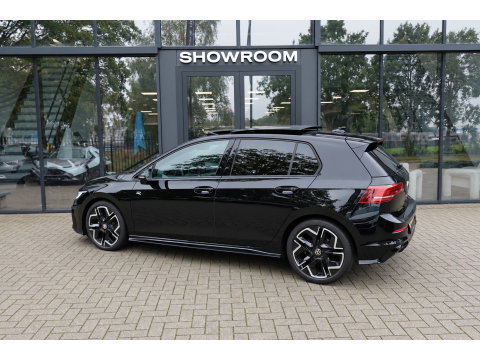 Volkswagen Golf 1.5 eTSI R-Line Edition PANO KEYLESS HUD