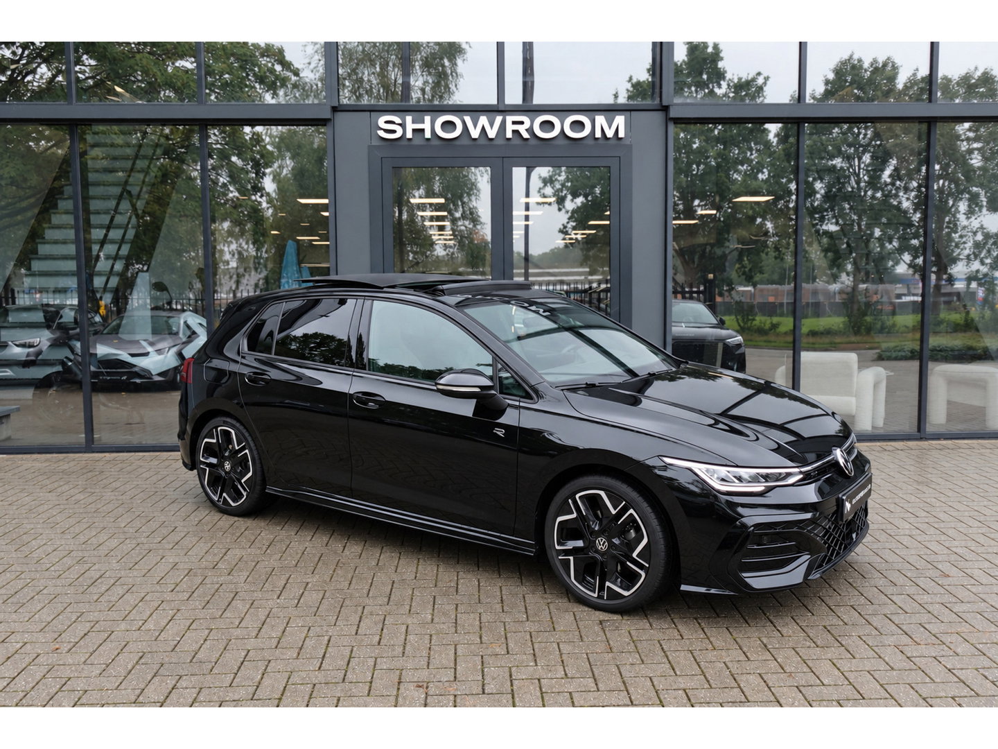 Volkswagen Golf 1.5 eTSI R-Line Edition PANO KEYLESS HUD