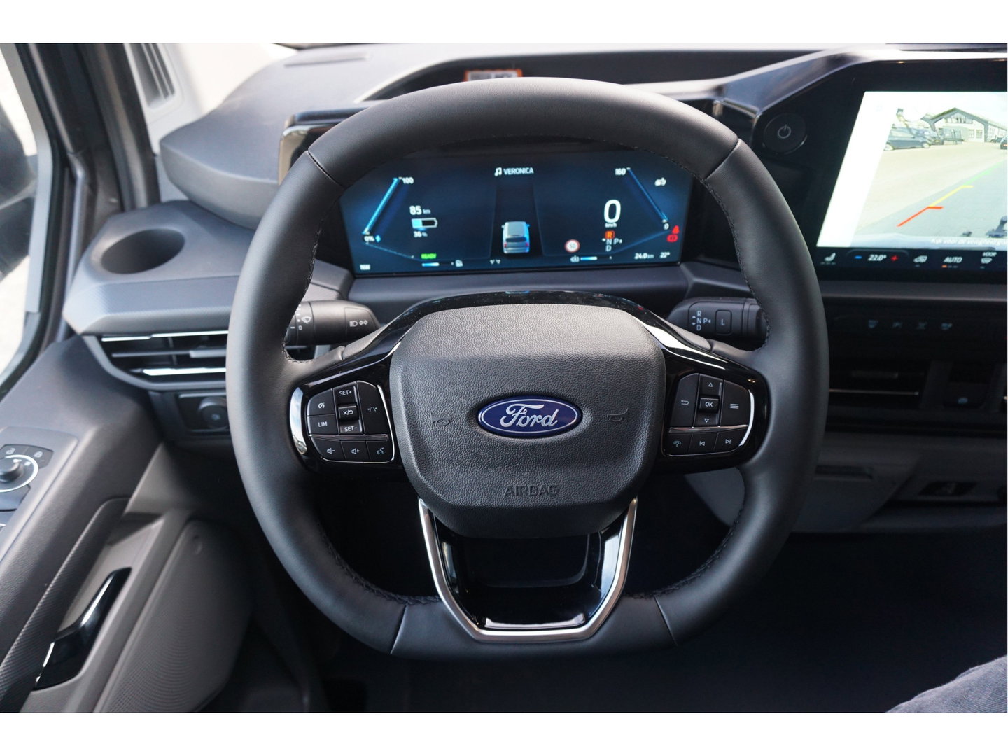 Ford E-Transit Custom 320L 218PK 71KWH AWD Limited Elektrisch AUT BPM VRIJ!! Apple CP/Android A, LED, Trekhaak, 2x Schuifdeur!! NR. EC50