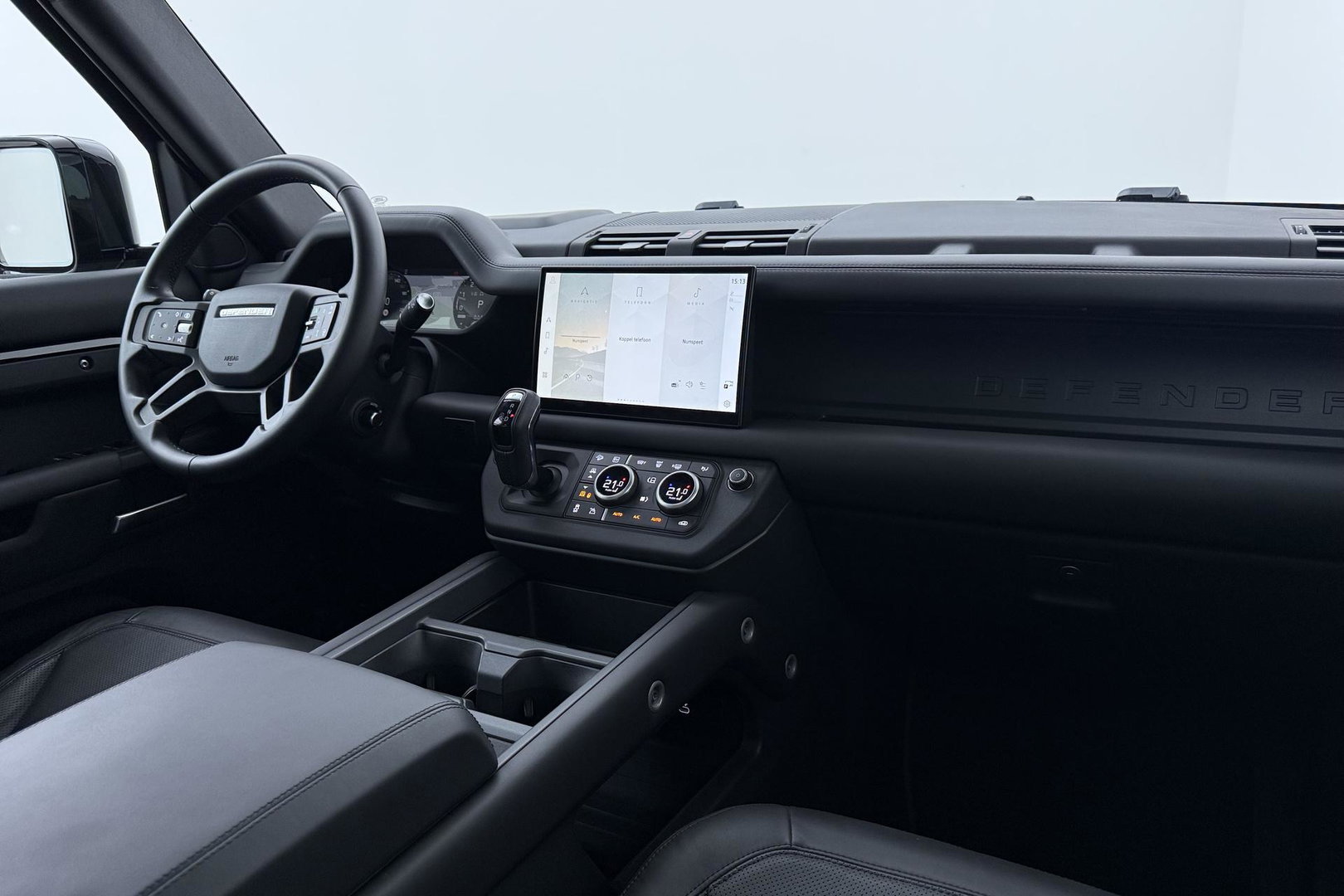 Land Rover Defender 110 P300e X-Dynamic HSE | Meridian Surround | ClearSight | Koelbox | Head-Up | Panoramadak | Trekhaak