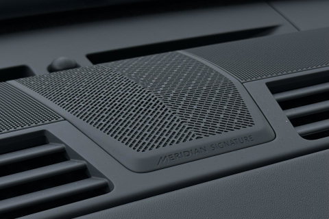 Land Rover Range Rover 3.0 P550e Autobiography | Meridian Signature | ClearSight | Shadow Exterior Pack | Massage | 22 Inch