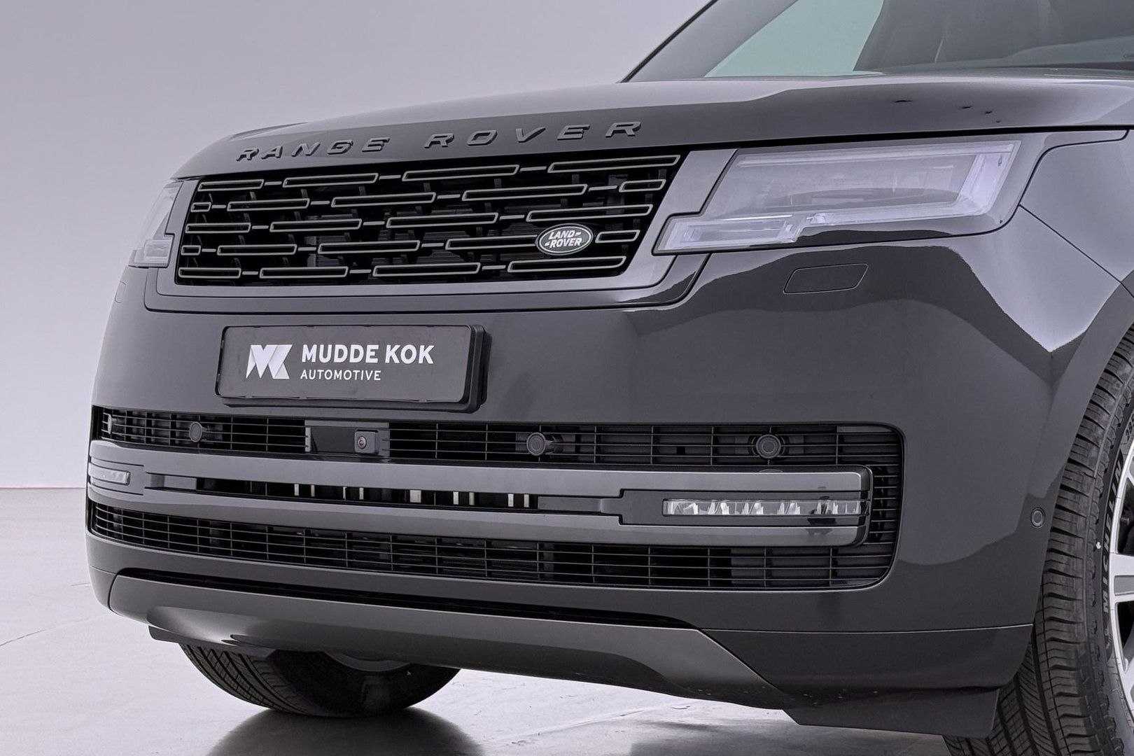 Land Rover Range Rover 3.0 P550e Autobiography | Meridian Signature | ClearSight | Shadow Exterior Pack | Massage | 22 Inch