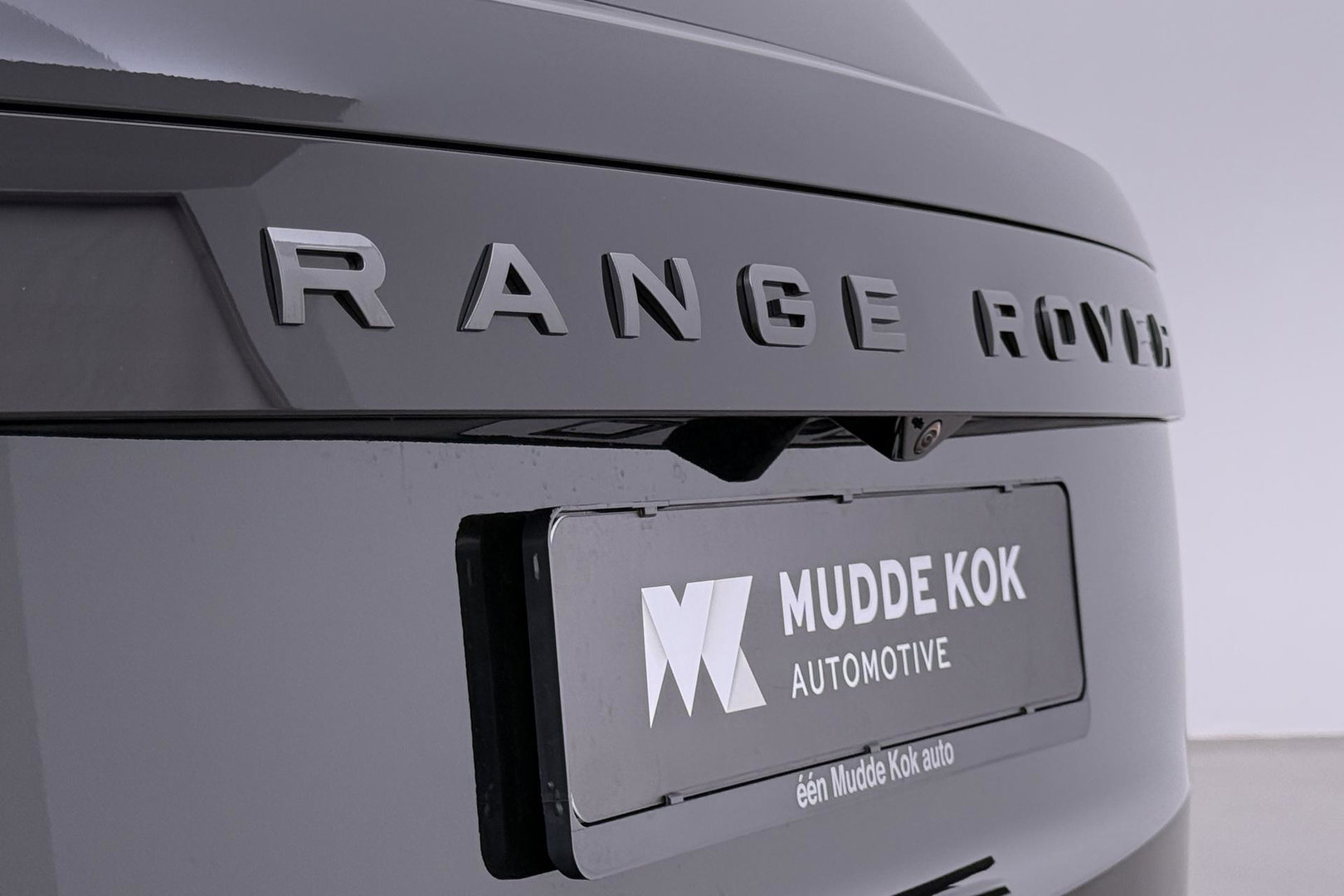 Land Rover Range Rover 3.0 P550e Autobiography | Meridian Signature | ClearSight | Shadow Exterior Pack | Massage | 22 Inch