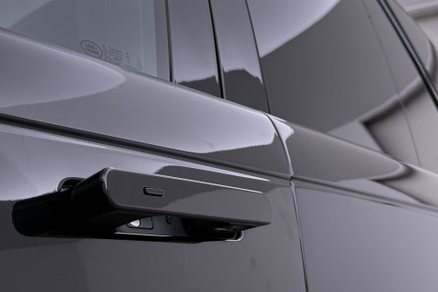 Land Rover Range Rover 3.0 P550e Autobiography | Meridian Signature | ClearSight | Shadow Exterior Pack | Massage | 22 Inch