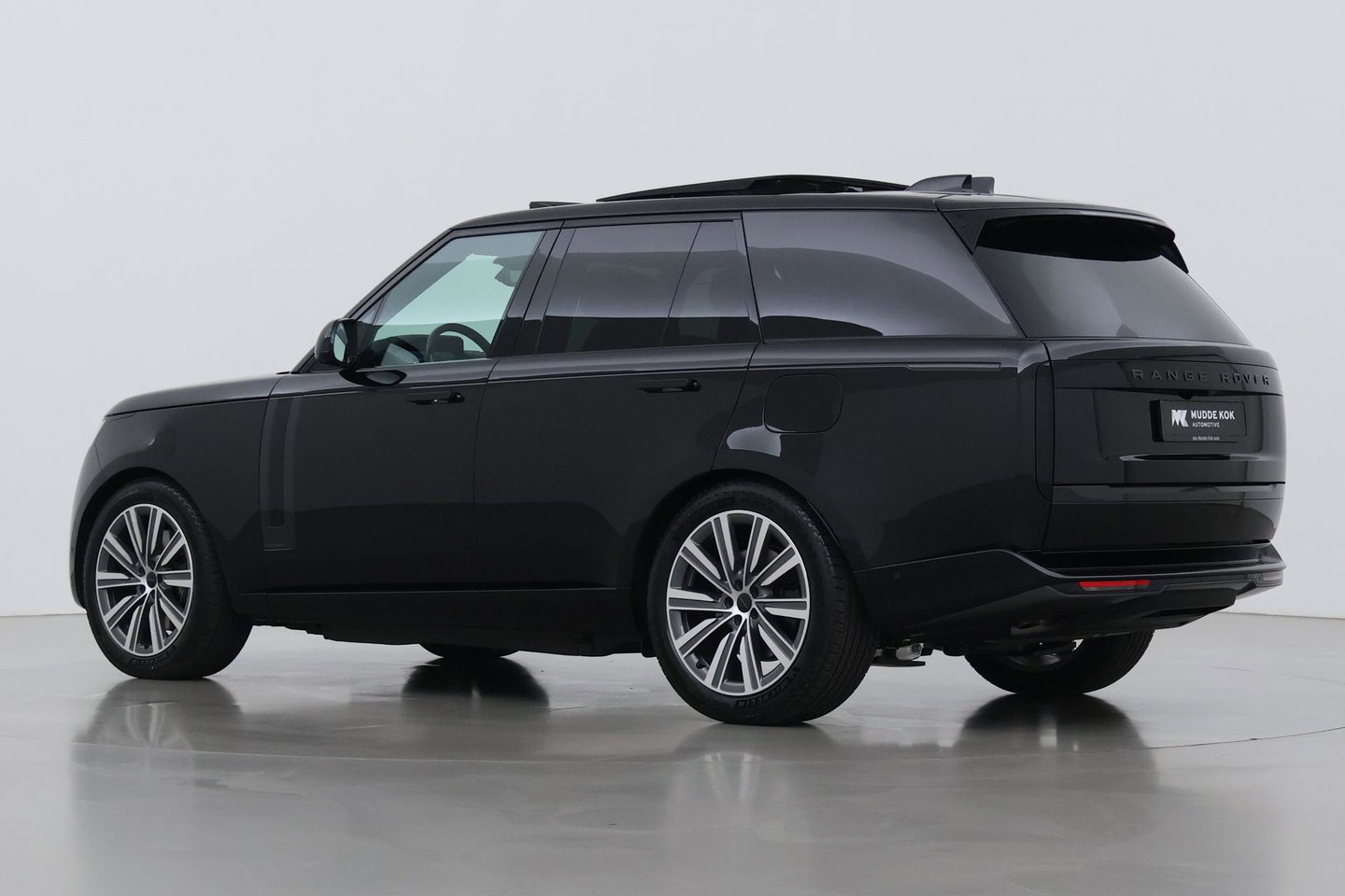 Land Rover Range Rover 3.0 P550e Autobiography | Meridian Signature | ClearSight | Shadow Exterior Pack | Massage | 22 Inch