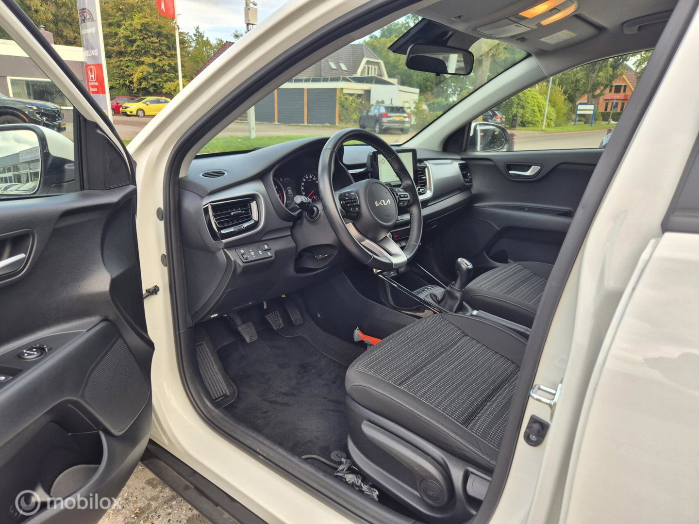 Kia Stonic 1.0 T-GDi MHEV DynamicLine, Camera, Carplay, NAP!