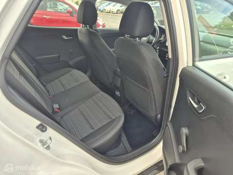 Kia Stonic 1.0 T-GDi MHEV DynamicLine, Camera, Carplay, NAP!